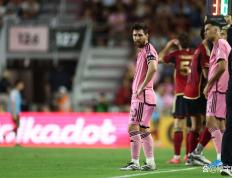 MKSPORTS-梅西重要时刻出色防守，西班牙队带队取胜！观众掌声雷动的简单介绍