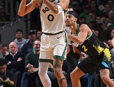 MK体育-塔图姆在快船比赛中惊险取胜，高光表现引发热议！的简单介绍