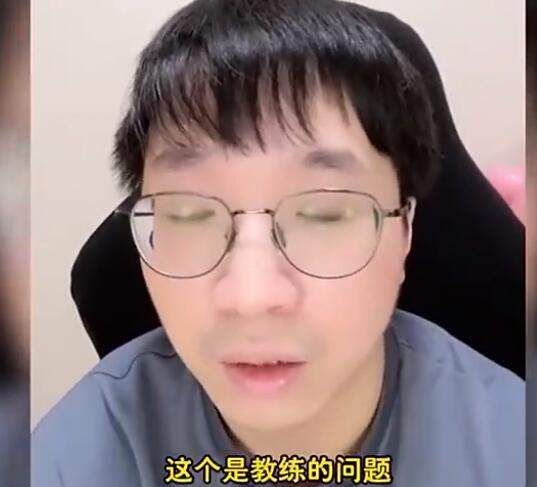 MK体育-Karsa遭遇十五连败，巴塞罗那教练面临压力！的简单介绍